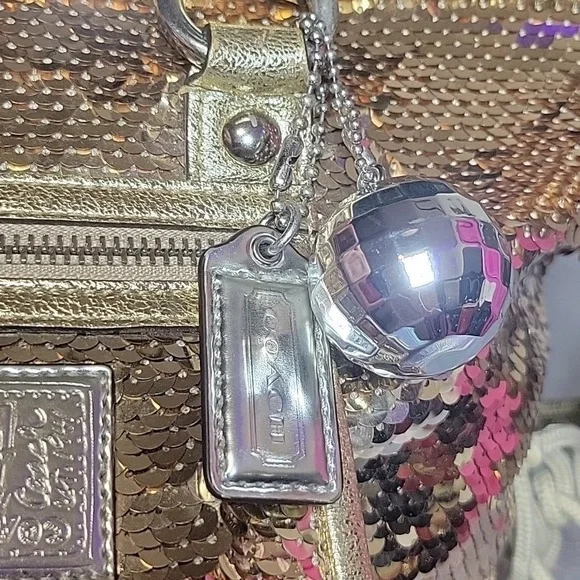 Coach RARE Y2k Vintage XL Gold Sequin 'Spotlight' Disco Purse 15383 - Picture 8 of 13